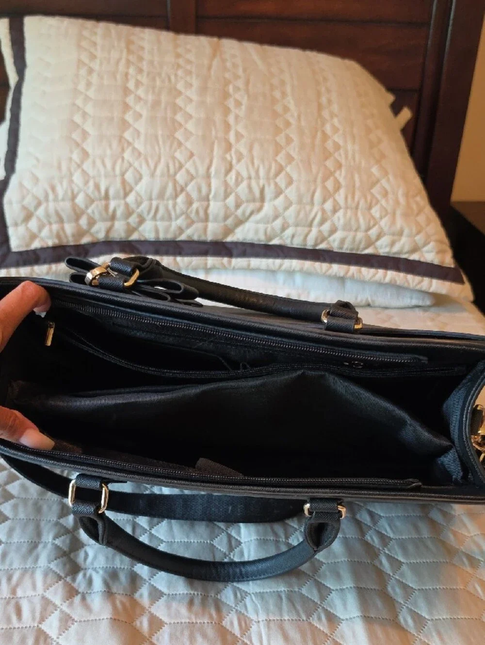 Elegant Black Structured Tote Bag with Bow Detail